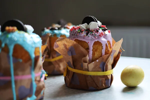 Easter Cakes Colorful Eggs Table Happy Easter — Stock Fotó