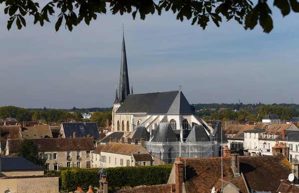 Het Uitzicht Kerk Saint Jean Baptiste Dat Loing Domineert Het — Stockfoto