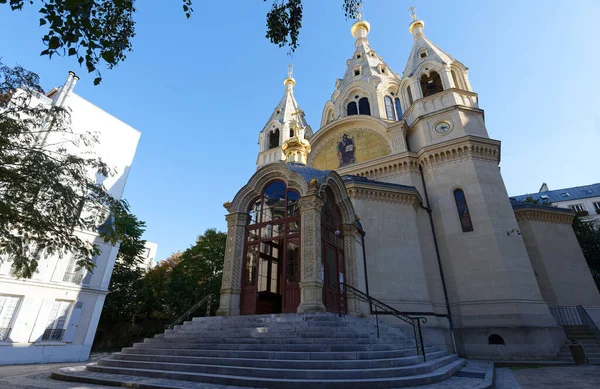 알렉산더 Nevsky 대성당은 대성당 파리의 번가에 위치한 러시아 정교회 그리고 — 스톡 사진