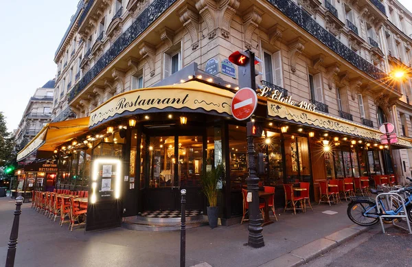 París Francia Octubre 2021 Restaurante Tradicional Parisino Etoile 1903 Por —  Fotos de Stock