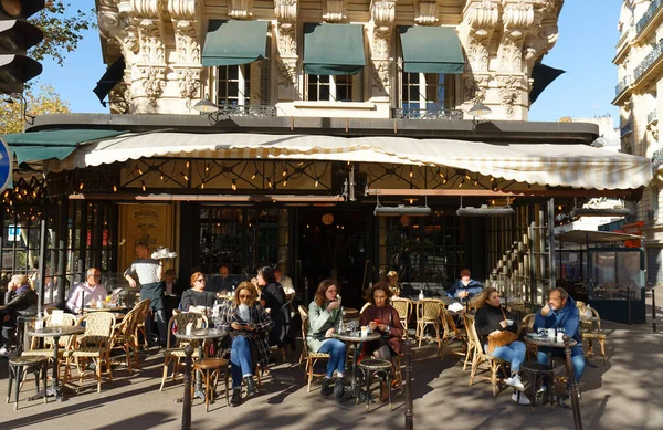 Paris France Novembre 2021 Traditionnel Café Parisien Dôme Est Situé — Photo