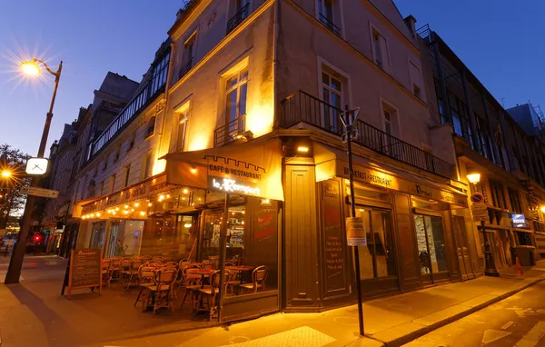 Parijs Frankrijk November 2021 Traditionele Parijse Restauarant Rempart Het Ligt — Stockfoto