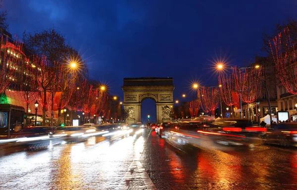 Híres Triumphal Arch Champs Elysees Sugárút Kivilágított Karácsony 2021 Esős — Stock Fotó