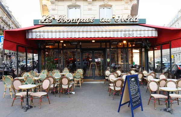 Párizs Franciaország Január 2022 Tipikus Francia Kávézó Étterem Bár Bouquet — Stock Fotó