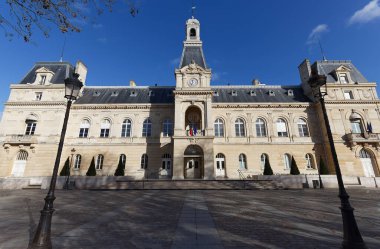 Paris, Fransa 'nın 14. Bölgesi Belediye Binası. Paris 'in 14. Bölgesi şehrin güneyinde, Seine Nehri' nin sol kıyısında yer almaktadır..