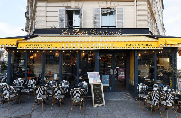 París Francia Febrero 2022 Petit Cardinal Una Cafetería Tradicional Italiana — Foto de Stock