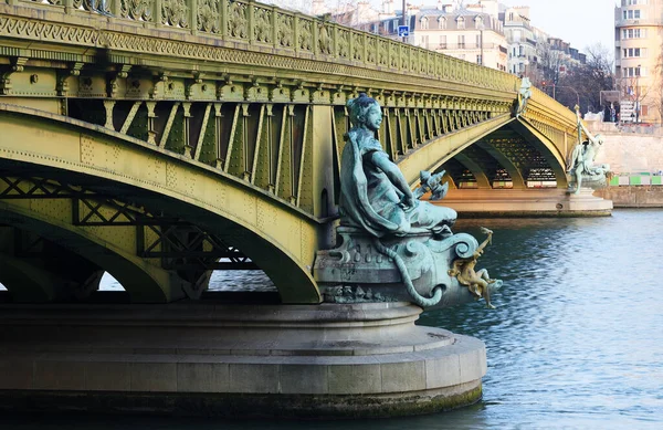 Die Mirabeau Brücke Wurde 1893 Mit Drei Metallbögen Gebaut Und — Stockfoto