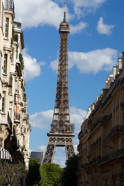 Famosa Torre Eiffel Las Tradicionales Casas Francesas Primer Plano París — Foto de Stock