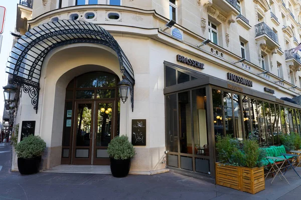 Parijs Frankrijk Juli 2022 Brasserie Haussmann Een Klassiek Frans Brasserie — Stockfoto