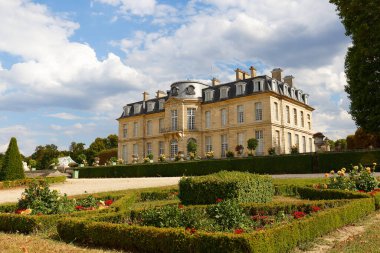 View on castle de Champs in Champs-sur-Marne , France. It was constructed between 1703 and 1708. It contains sumptuous rococo and Chinoiserie decor painted in the mid-18th century .