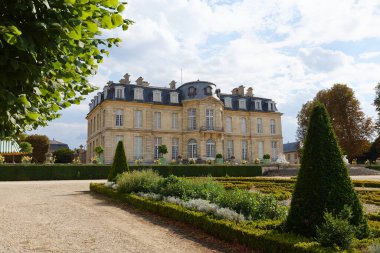 View on castle de Champs in Champs-sur-Marne , France. It was constructed between 1703 and 1708. It contains sumptuous rococo and Chinoiserie decor painted in the mid-18th century .