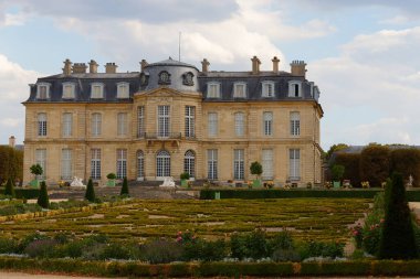 View on castle de Champs in Champs-sur-Marne , France. It was constructed between 1703 and 1708. It contains sumptuous rococo and Chinoiserie decor painted in the mid-18th century .