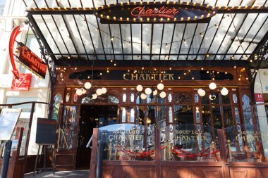 Paris, France-August 03, 2022 : Since its creation in 1896, restaurant Bouillon Chartier has earned itself a reputation as a true culinary institution in Paris . It located in the Montparnasse district in Paris.