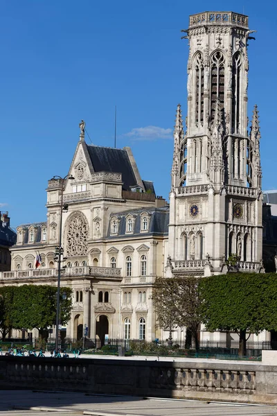 Das Rathaus Des Arrondissements Von Paris Ist Ein Auffallend Eklektisches — Stockfoto