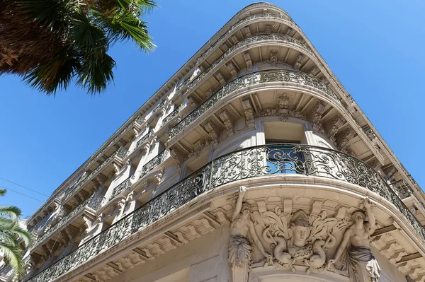 Looking Architectural Details Old Apartment Building Toulon France Beautiful Arches — Foto de Stock