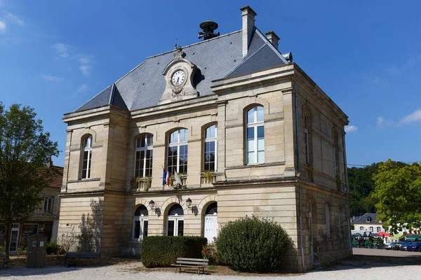 Hôtel Ville Pierrefonds Avec Son Horloge Sirène Avertissement Sur Toit — Photo