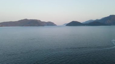 Denizin güzel manzarası, Marmaris Adası.