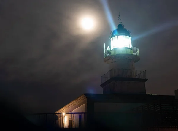 Lighthouse Cape Night Moonlight Clouds — Fotografia de Stock