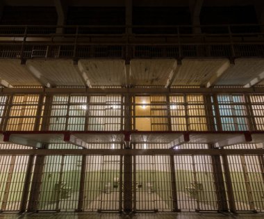 San Francisco, California - 7 Kasım 2021: B Blok - Michigan Bulvarı Alcatraz Adası Alcatraz Hapishanesi.