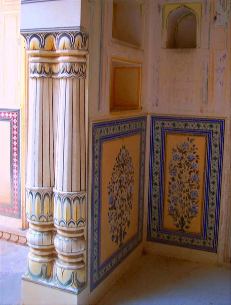 ความกว างของการออกแบบสถาป ตยกรรมของพระราชว Nahargarh — ภาพถ่ายสต็อก