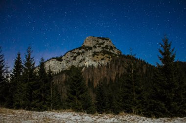 Geceleri yıldızlı Dağ, Küçük Rozsutec, Slovakya