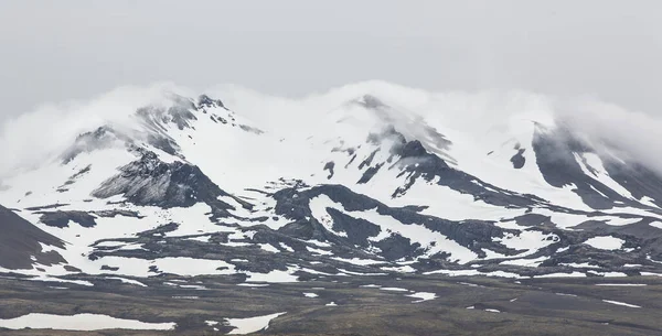雪の山 スネイフェルズネスの高い山 アイスランドの景色 — ストック写真