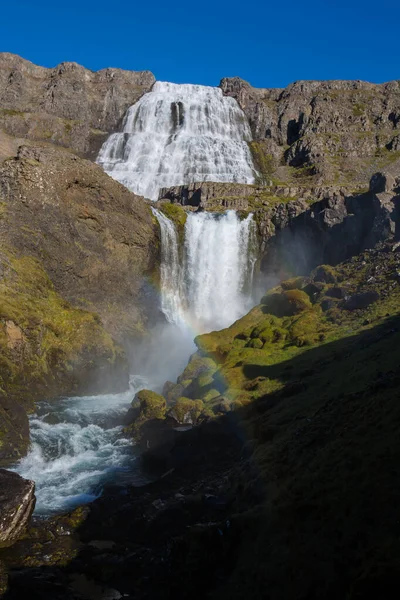 Dynjandi Wasserfall Mit Regenbogen Island Westliche Fjorde Unglaublicher Wasserfall Reiselust — Stockfoto