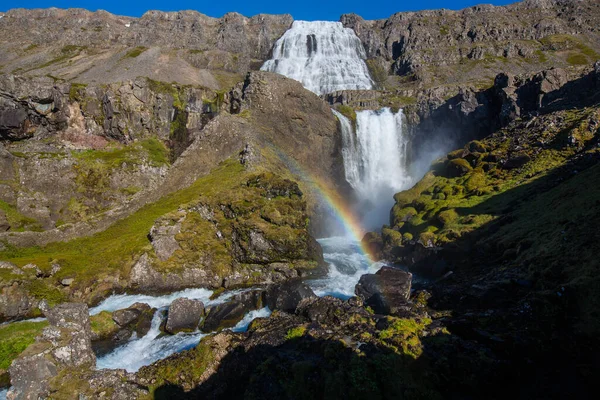 Dynjandi Wasserfall Mit Regenbogen Island Westliche Fjorde Unglaublicher Wasserfall Reiselust — Stockfoto