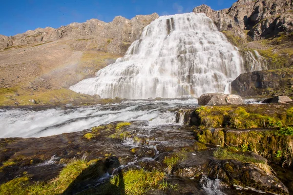 Dynjandi Vízesés Szivárvánnyal Izlandon Nyugati Fjordok Hihetetlen Vízesés Szerelem Utazás — Stock Fotó