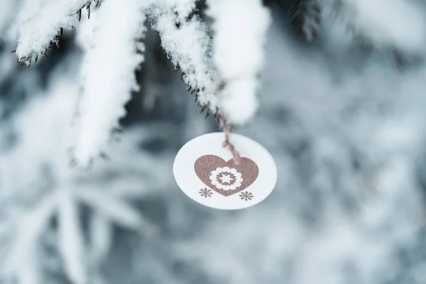 Καλά Χριστούγεννα Καλές Γιορτές Λευκό Χρυσό Στολίδι Χιονισμένο Δέντρο Στο — Φωτογραφία Αρχείου