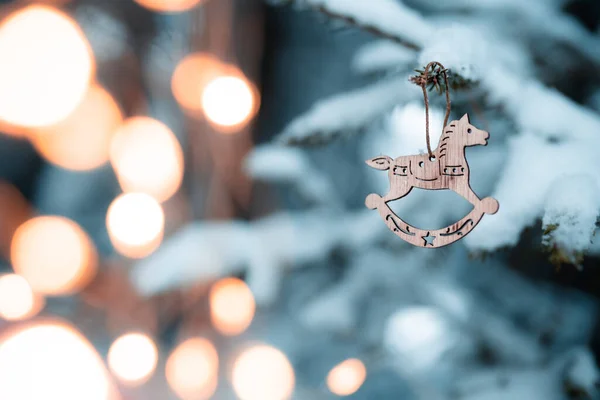 Glad Semester God Jul Söt Jul Dekoration Ett Barrträd Täckt — Stockfoto