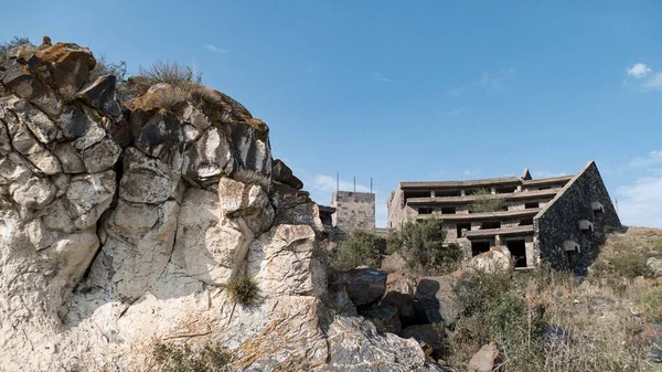 Ruina Abandonada Hotel Inacabado Armenia Junto Lago Sevan — Foto de Stock