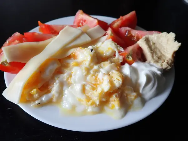 Scrabbled Eggs Vegetales Served Plate Breakfast — Stok fotoğraf