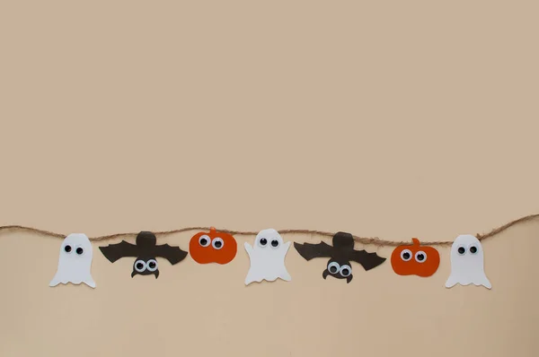 Homemade Garland Jute Rope Made Pumpkins Bats Ghosts Eyes Beige — Stock Photo, Image