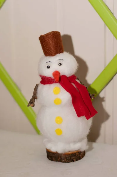 Homemade Christmas Toy Form Snowman Stands Light Background — Stock Photo, Image