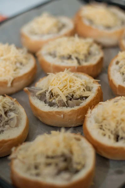 Buns Stuffed Mushrooms Cheese Baking Sheet — Fotografia de Stock
