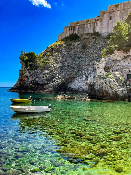 Hırvatistan 'ın Eski Dubrovnik kentinin Limanı' ndaki tekneler