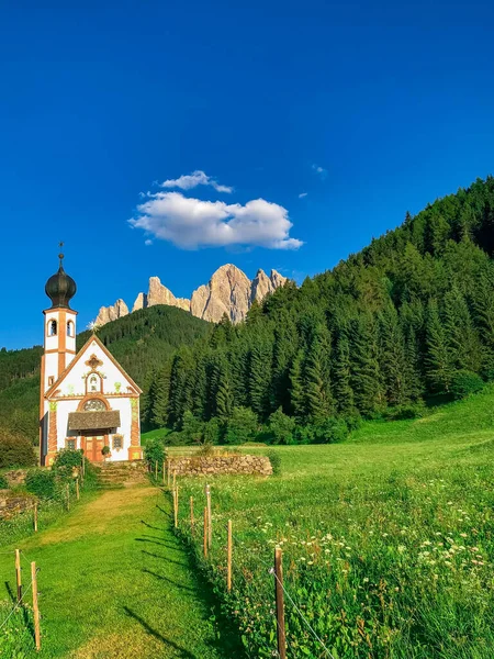 Santa Maddalena Kilisesi, Val Di Funes, Dolomitler, İtalya