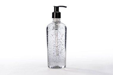 Eller dezenfektan şişesi, alkol jeli, beyaz izole edilmiş arka plan, pürüzsüz gölge, antibakteriyel koronavirüs karantina covid-19, evde kal, grafik kaynak