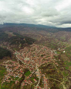 Evim, Bulgaristan 'daki köyüm Breznitsa.