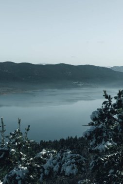 Bulgaristan 'daki dev Dospat rezervuarı.