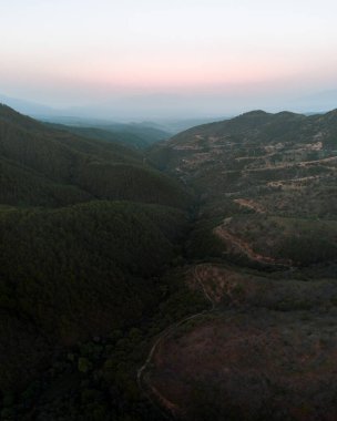 Dağların güzel manzarası