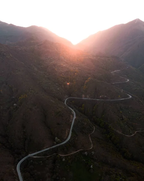 Vista Aérea Estrada Nas Montanhas — Fotografia de Stock