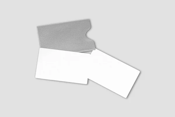 Vazio Cartão Membro Branco Com Couro Caso Mockup Isolado Fundo — Fotografia de Stock