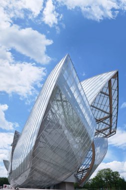 Louis Vuitton Vakfı, Paris 'teki Bois de Boulogne Sanat Müzesi ve Kültür Merkezi. Mimar Frank Gehry tarafından tasarlandı.