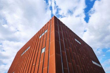 Çanakkale, Türkiye - 29 Ekim 2021: Truva Müzesi, Truva Antik Kenti 'nin yeni müzesinin dış görünüşü