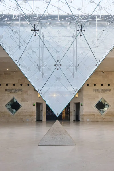 Paris France May 2022 View Inverted Pyramid Louvre People — 图库照片