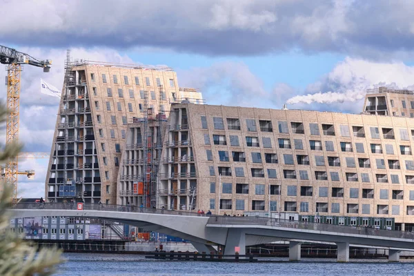 コペンハーゲン デンマーク 2022年9月 コブによって設計されたコペンハーゲンのペーパー島で建設中の新しいアパートやオフィス — ストック写真