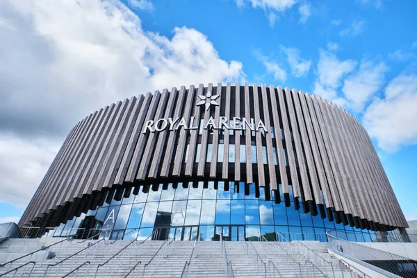 Kopenhag, Danimarka - Eylül 2022: Kraliyet Arena, buz hokeyi, Orestad 'daki spor stadyumu ve conecert Hall 3XN ve HKS tarafından tasarlanmıştır.