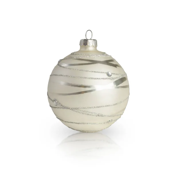 Adorno Navidad Cristal Blanco Con Patrón Aislado Blanco —  Fotos de Stock